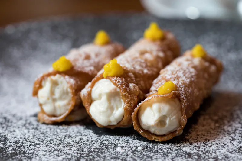 Cannoli Dessert